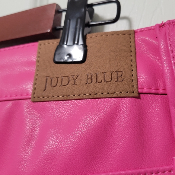 NWT Judy Blue Control Top Straight Leg Faux Leather Pants In Hot Pink Color 20W - Picture 7 of 8